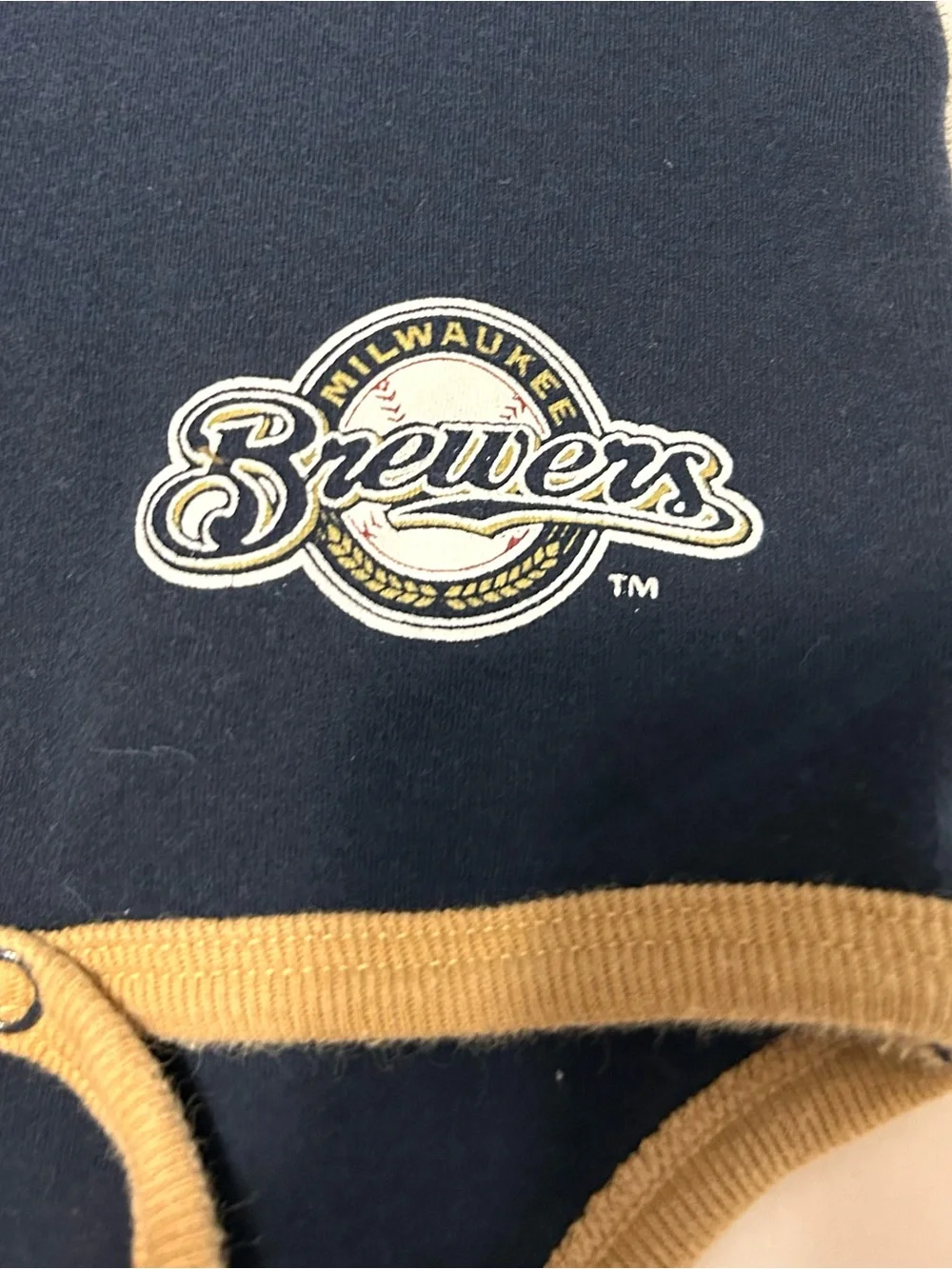 18 Month Vintage Milwaukee Brewers Genuine MLB Bodysuit MKE Baseball Like New!